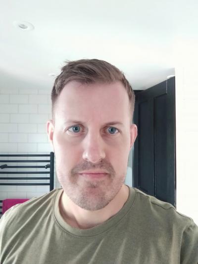 Make New Friends Woking, Lucas, 44 years old