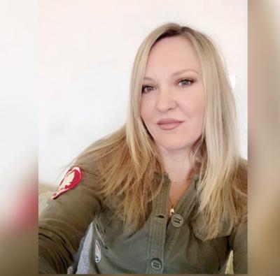 Make New Friends Worthing, Hollie, 40 years old