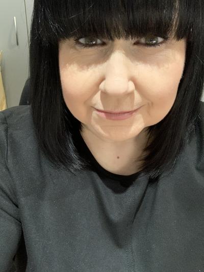 Make New Friends Forfar, Evelyn, 59 years old
