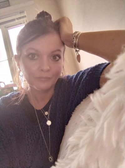 Make New Friends Harlow, Natalie, 51 years old