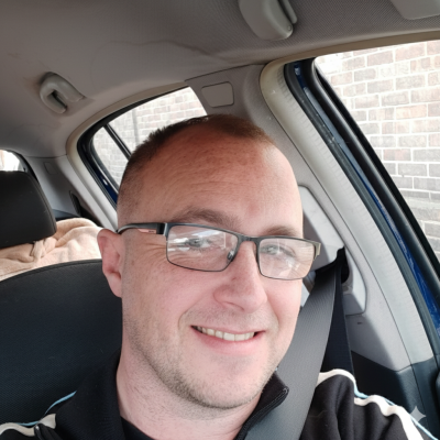 Make New Friends Wakefield, Adam, 44 years old